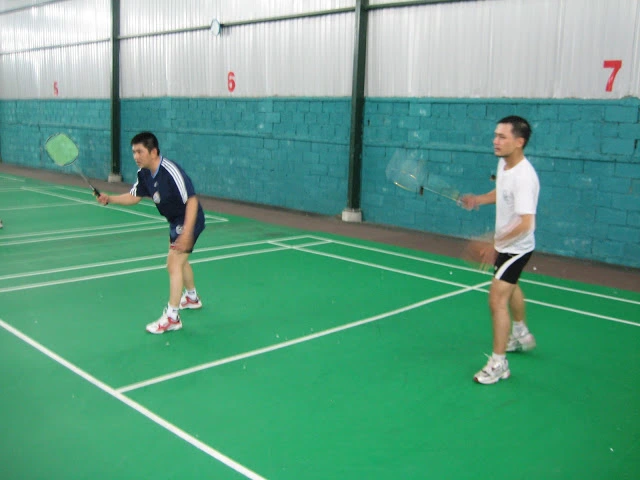 Vợt giá rẻ có phù hợp để tập lâu dài không?